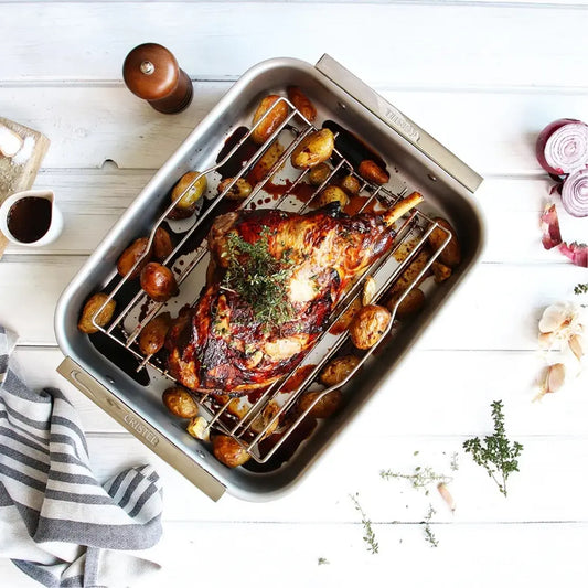 Cristel Roaster with Rack – Stainless Steel French Oven Roasting Pan